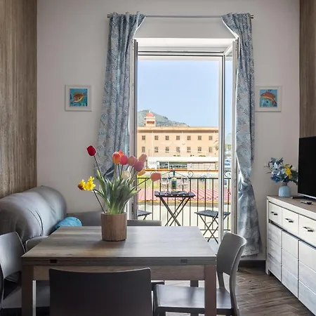 Апартаменты Sant'erasmo Luxury Палермо